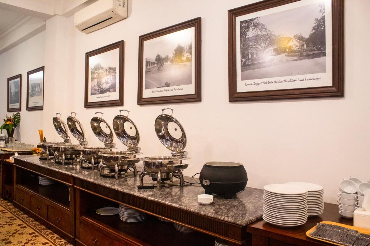 Daroessalam Syariah Heritage Hotel Pasuruan Exterior photo